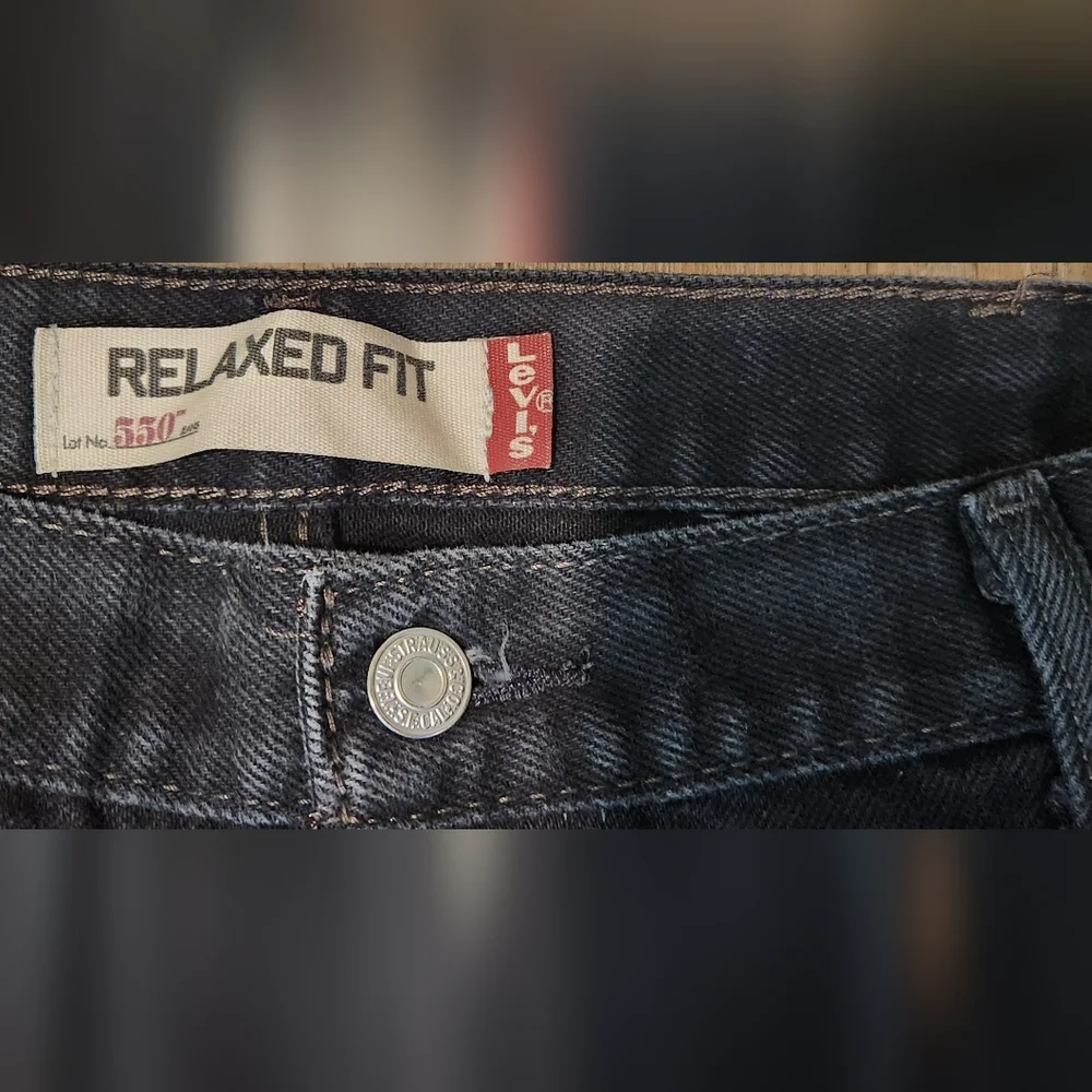 Men's‎ vintage Levi's 550 Relaxed Jeans Black Size 40x29 fit (42x30) Straight